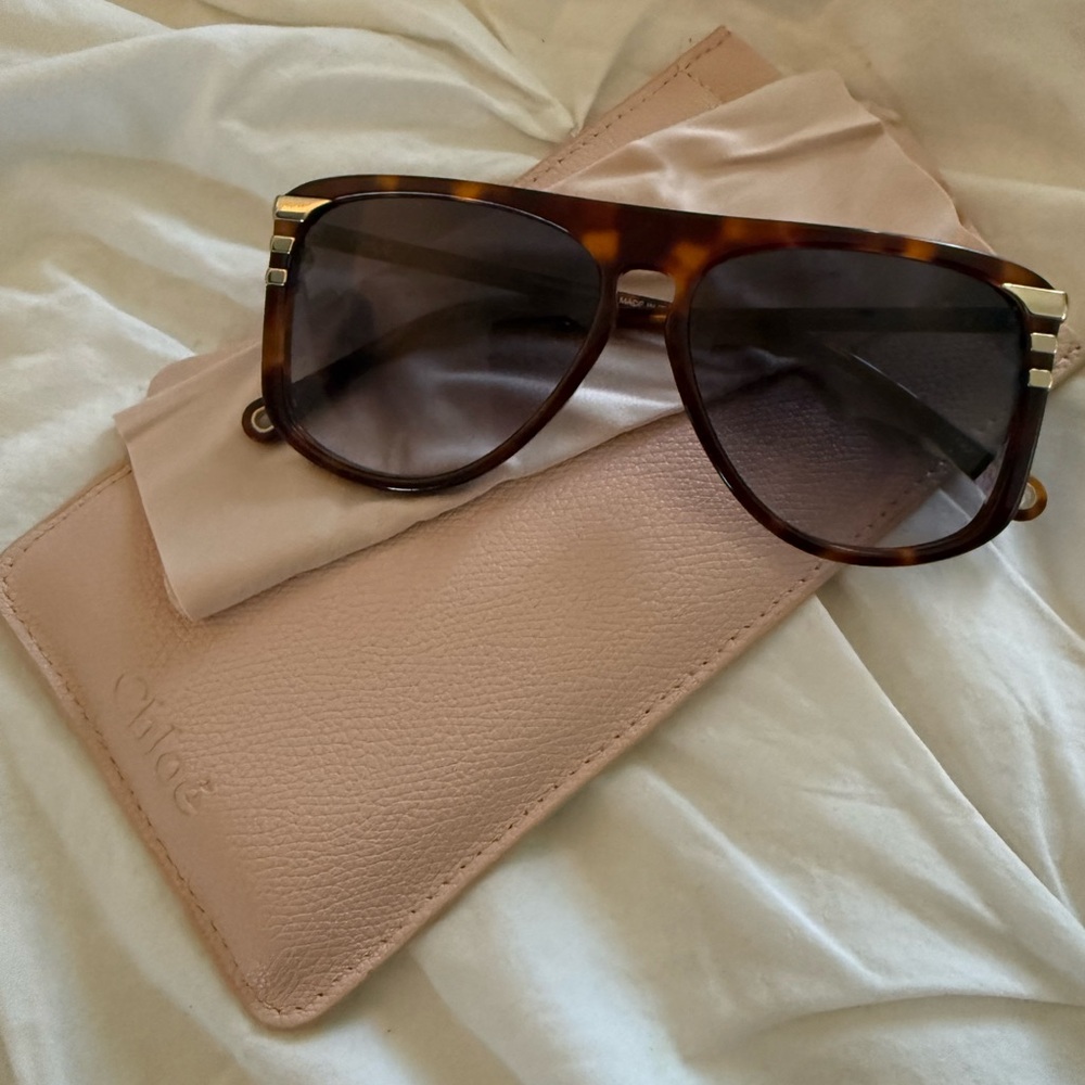 Chloé Brown Sunglasses with Cream Pouch